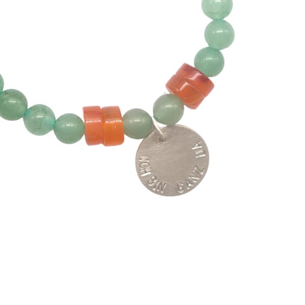 "Ich bin ganz da" – Edelsteinarmband mit spiritueller Affirmation
